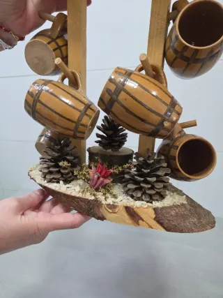 Artesanía Rumana de Madera - Pozos y Tazas