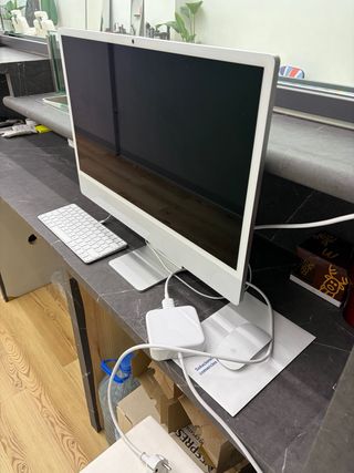 Imac Apple Gris Plata. Solo se saco de la caja