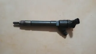 Inyector 1.6 R9M Vivaro Trafic Nissan 0445110546