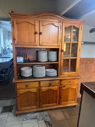 Muebles para vajilla dos disponibles