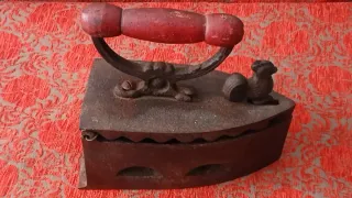 Antigua plancha de hierro