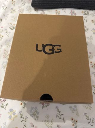 Botas UGG K LOWMEL Negras Talla 35