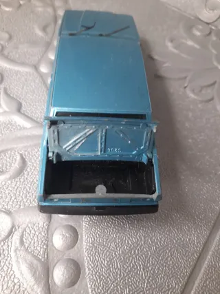 Miniatura Volvo 760 GLE Azul