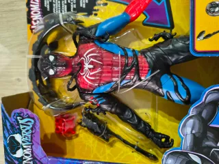 Figura Spiderman Venomize Liquid Shifter Hasbro
