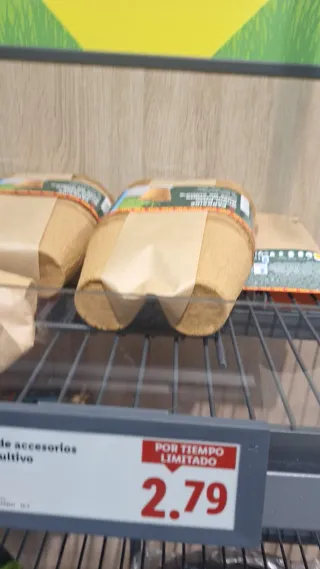 Set semillero, invernadero y pastillas abono.