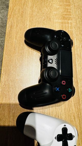 Mando PS4 / PC Negro y Blanco