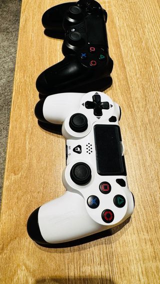 Mando PS4 / PC Negro y Blanco