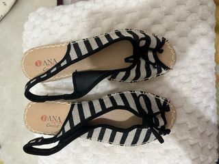 Sandalias DANA Plataforma Rayas Beige/Negro Talla