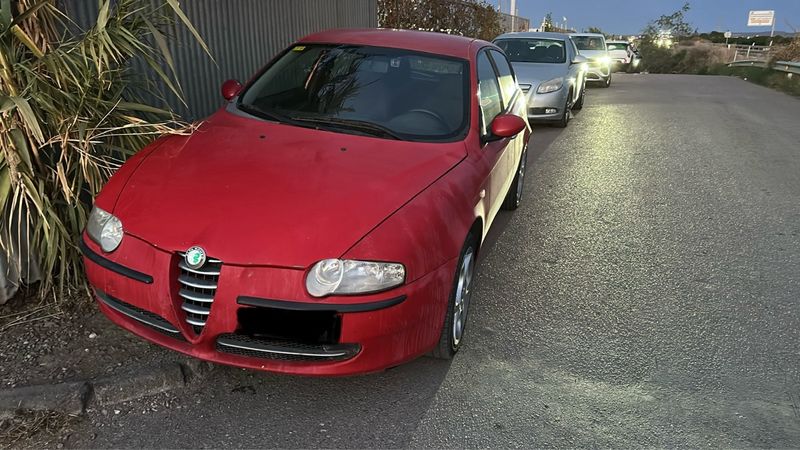 Alfa Romeo 147 1.9 115cv jtd - foto 1