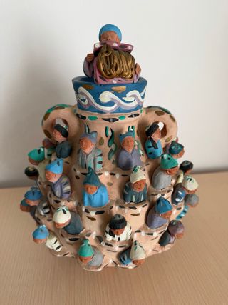 Jarrón Cerámica Figuras Personajes