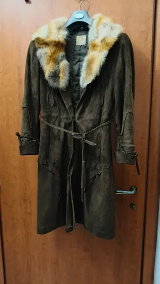 Cappotto donna shearling lungo con collo pelliccia