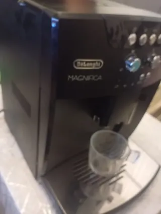 Cafetera Delonghi Magnifica