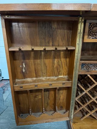 Mueble bar madera antiguo 2 puertas tallado