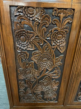 Mueble bar madera antiguo 2 puertas tallado