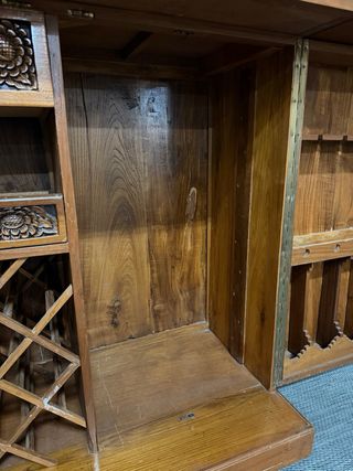 Mueble bar madera antiguo 2 puertas tallado