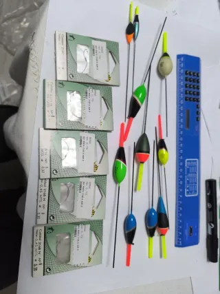 Plumas y anzuelos de pesca coup enchufable 7