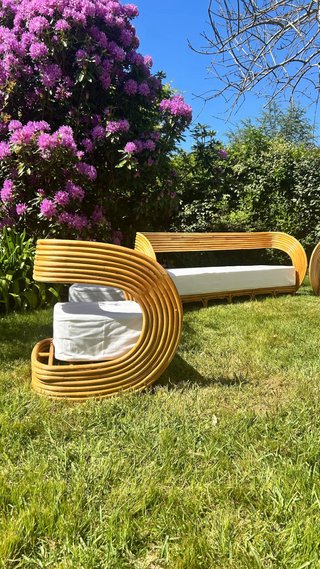 Sillón de diseño, ratán curvo, fabricado a mano