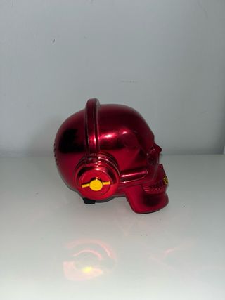 Altavoz Calavera Roja con Auriculares