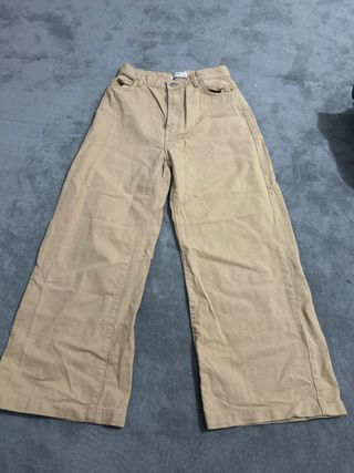 Pantalones anchos Bershka beige mujer