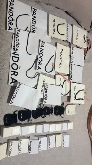 Bolsas, sobres y cajas Pandora originales unidad2€