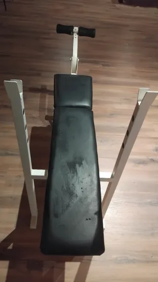 Press de banca plano y superior y pierna