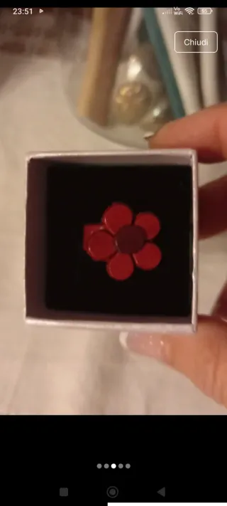 Anello fatto a mano in pelle a forma di fiore