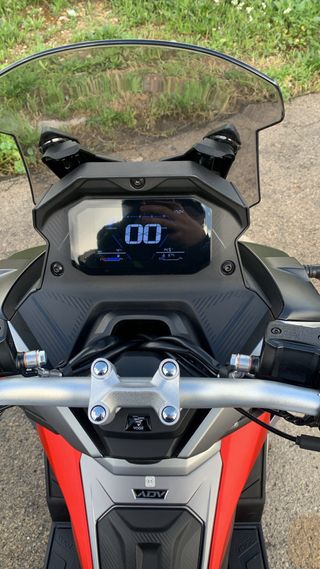 Voge SR1 AVD Maxi Scooter