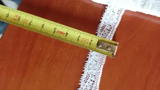 Cinta de encaje blanco