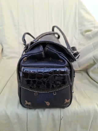 Mala Cavalinho em pele preta