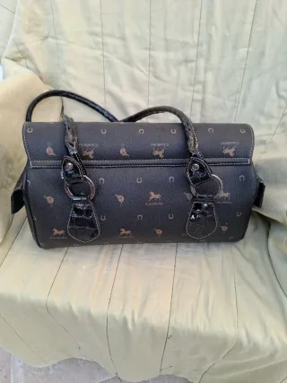 Mala Cavalinho em pele preta