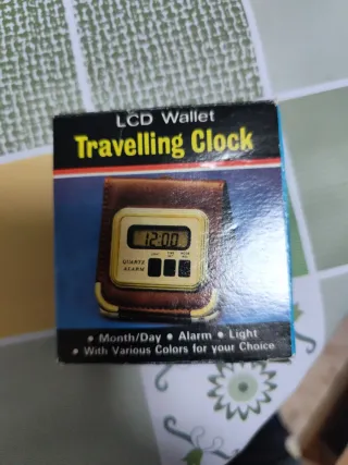 Reloj despertador digital