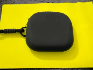 Monedero/Organizador Silicona Negro Corazón Rojo