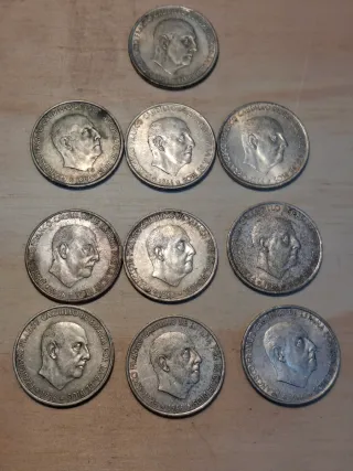 Lotto di 9 monete da 100 pts Franco in argento