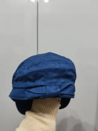 Cappellino estivo blu