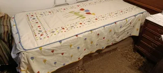 Edredón multicolor con estampado floral