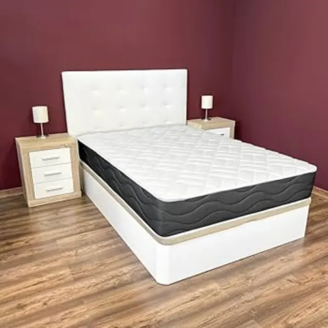 Struttura letto in legno e materassi