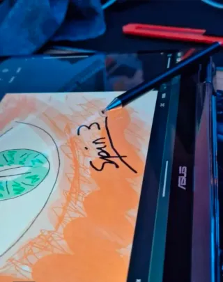 ASUS Zenbook Flip 13.3" i5 Táctil 360° Tablet PC