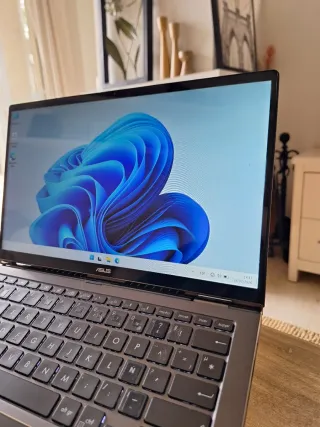 ASUS Zenbook Flip 13.3" i5 Táctil 360° Tablet PC