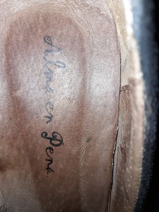 Zapatos de salón negros Alma en Pena