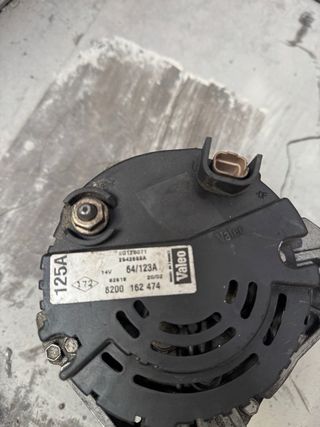 Alternador  Valeo 8200162474