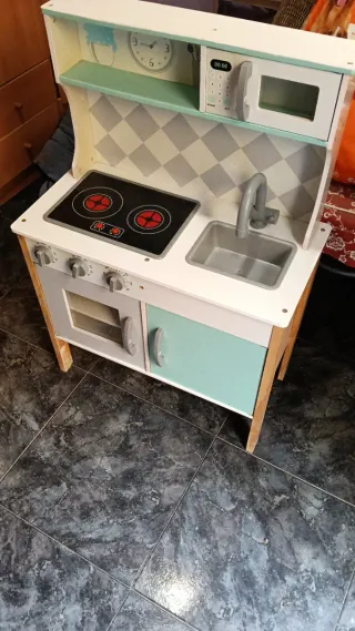 Cucina in legno per bambini