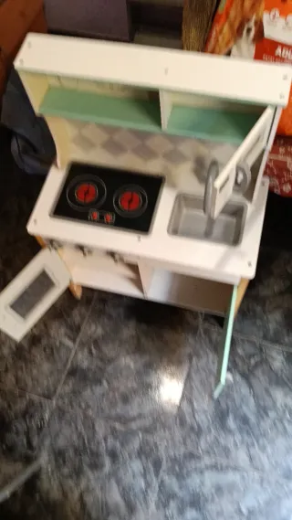 Cucina in legno per bambini