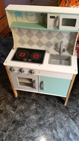 Cucina in legno per bambini