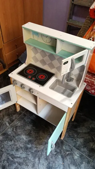 Cucina in legno per bambini