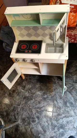 Cucina in legno per bambini