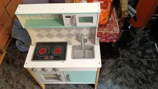 Cucina in legno per bambini