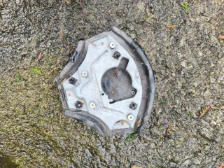 Bocina Nissan Terreno 2