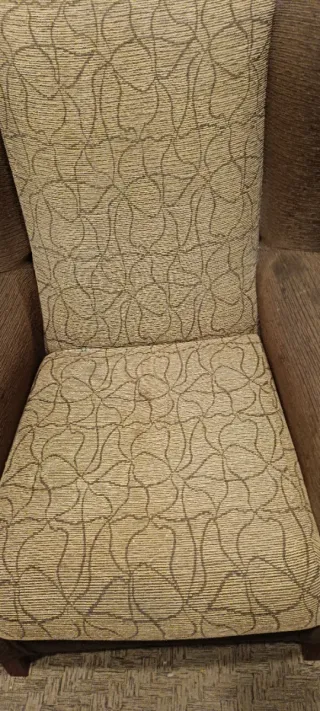 2 Sillónes de tela beige y marrón