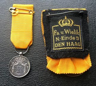 Lote 2 medallas militares plata Holanda