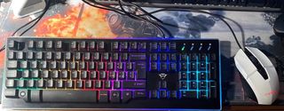 Kit Mouse e Tastiera RGB Trust Gaming